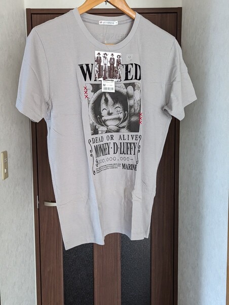 <匿名配送> ワンピース ONEPIECE ユニクロ ルフィ Tシャツ 手配書 グレー Mサイズ タグ付き 半袖