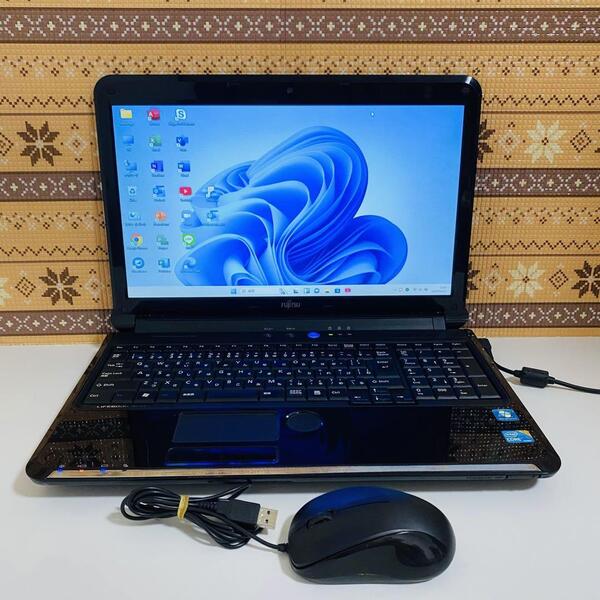 Y610 FujitsuノートパソコンSSDサクサクWindows11オフィス付