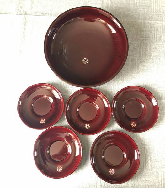 【送料込】貝装飾 菓子器 茶托5枚セット 溜塗り 梅の花柄(菓子鉢 漆器)