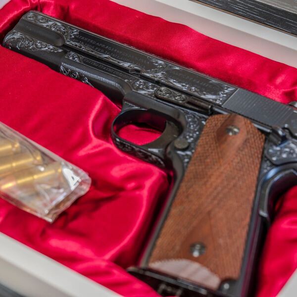 六研 エラン J.B.シャノン・カスタム エングレーブ M1911 ガバメント モデルガン 限定