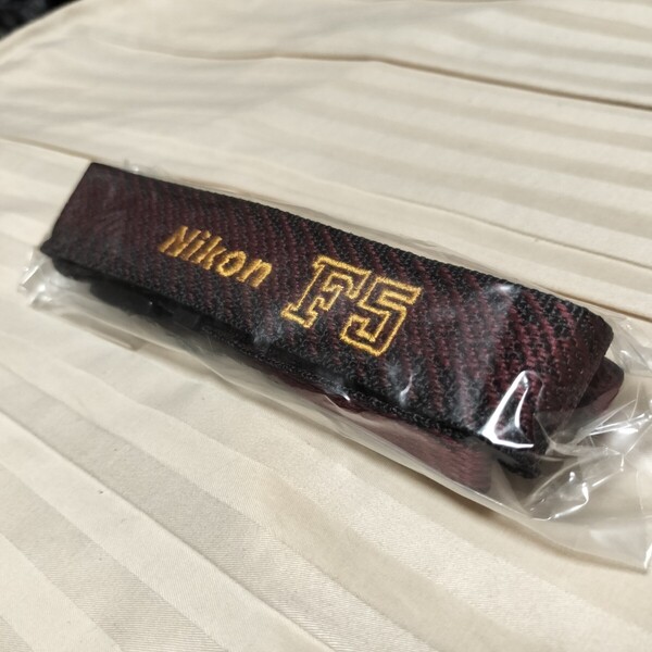 【美品 送料込み】NIKON F5 ストラップ 刺繍ロゴ ニコン