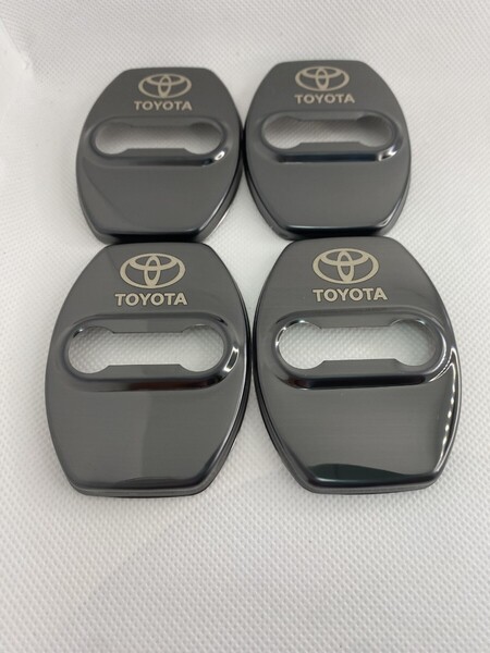 自由DIY ドアストライカーカバー ドアロックカバー トヨタ TOYOTA 4個セット 車用ドアロックカバー ブラック 黒色 簡単取付
