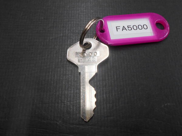 合鍵1本【FA5000番】ALPHA 1000ー70㎜ 南京錠 同一キー カギ アルファ、FA5000 関東 キー【送料無料発送】