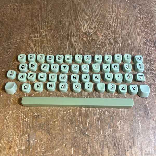 ■エルメス タイプライター・パーツ・純正■ キーボード 全部 または 一部 2000(同一キーボード) 3000 メデイア3 互換