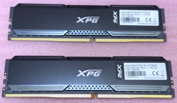 ∠ADATA AX4U3200716G16A-DCBK20 - PC4-25600/DDR4-3200 288Pin DDR4 UDIMM 32GB(16GB x2) 動作品