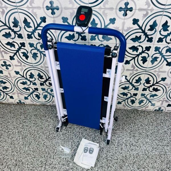 美品 はぴねすくらぶ お散歩ロード コンパクト 自走ウォーカー 折り畳み ブルー ウォーキング マシン 運動器具 トレーニング