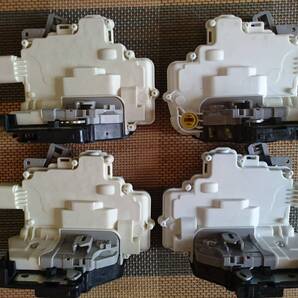 【新品】ポルシェ ドアロックアクチュエーター 右| 911/991 | 718ボクスター/982 | 718ケイマン/982 カイエン 958|パナメーラ/970| 右HD