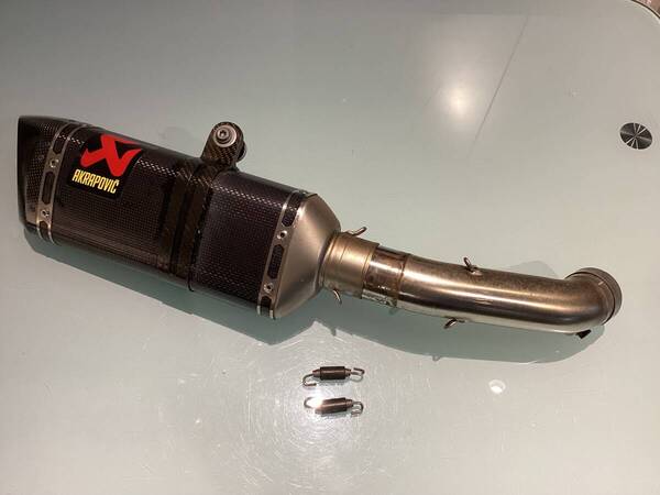 KTM 125Duke 2021- akrapovic スリップオン マフラー アクラポビッチ スリップオン サイレンサー