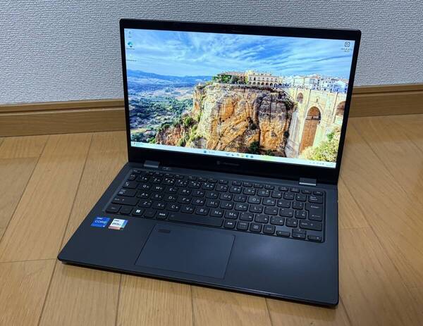 【美品】dynabook G83/KV (Core i5-1240P/16GB/SSD512GB/Windows11Pro/Office2021Pro) 軽量900g