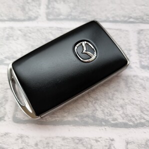 ☆美品/送料無料/マツダ/2ボタン/007-AG0047/SKE11D-01/MAZDA3/CX-30/CX-60/CX-3/CX-5/CX-8/MX-30/キーレス/スマートキー☆B2505-2-1