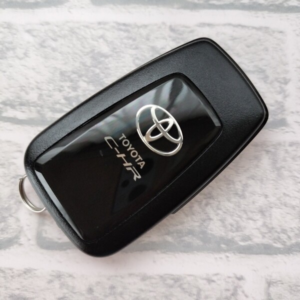 ☆美品/送料無料/トヨタ/2ボタン/C-HR/61K184-0010 /007-AE0025/スマートキー/キーレス☆B2504-16-2