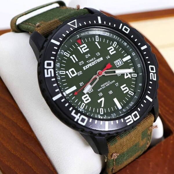 稼働 TIMEX エクスペディション 腕時計 迷彩 カモアップランダー 366