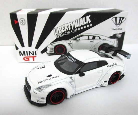 Yahoo!オークション -「日産 gt-r r35 ホワイト」(乗用車