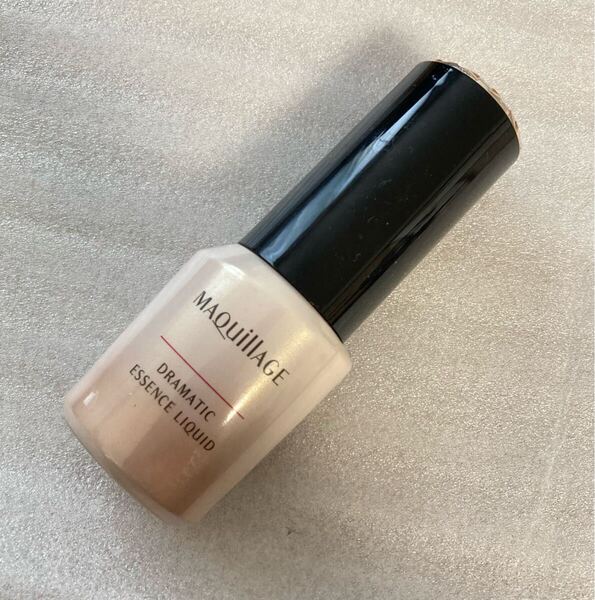 資生堂 マキアージュ ドラマティックエッセンスリキッド オークル20 ファンデーション 美容液 25mL オールシーズン用