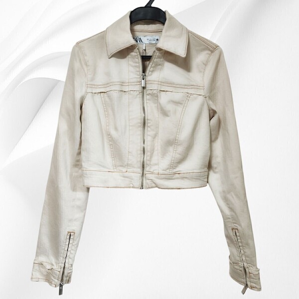 新品☆定価7,990円 ZARA(ザラ) ホワイトデニム春ジャケット タグ付き☆上着 スプリングコート ジャンパー ブルゾン 通勤通学 カーディガン