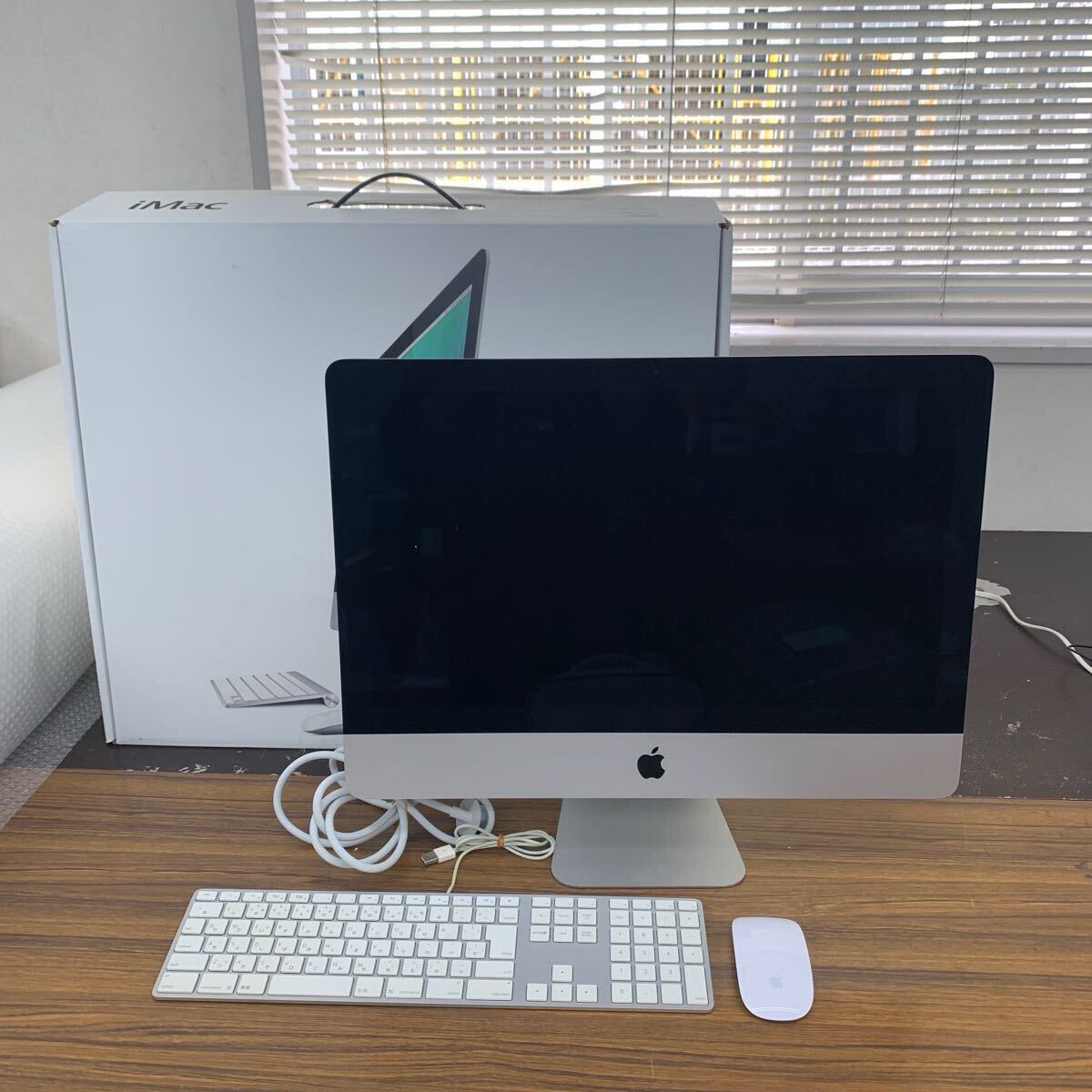 デスクトップ型PC Apple - APPLE iMac IMAC ME086J/A 価格.com - Apple iMac 21.5インチ ME086J/A [2700] 価格比較