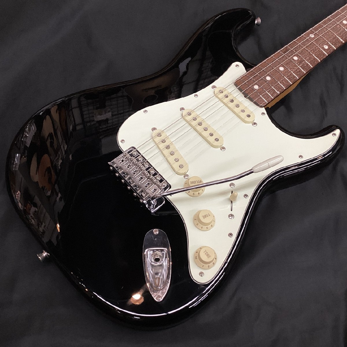 Fender Japan ST62 SスタンプORDER - メルカリ