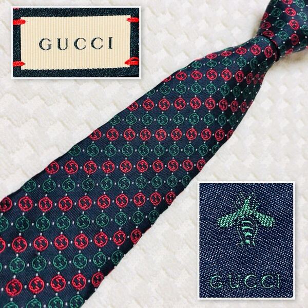 ■美品■希少現行タグ■GUCCI グッチ ネクタイ GG刺しゅう総柄 ストライプ風 ダークネイビー×レッド×グリーン シルク ナロー