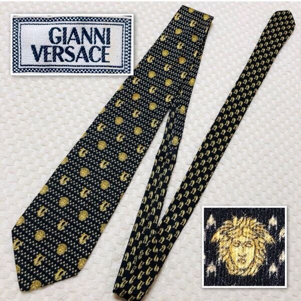 GIANNI VERSACE ジャンニヴェルサーチ ネクタイ メデューサ スカーフ柄 総柄 シルク100% イタリア製 ブラック×ゴールド