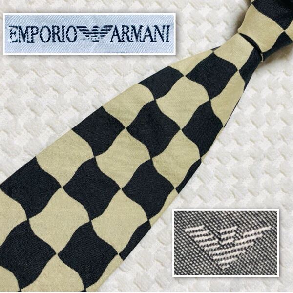 ■傷汚れなし■EMPORIO ARMANI エンポリオアルマーニ ネクタイ フラッグ 旗 不定形四角形 総柄 シルク100% イタリア製