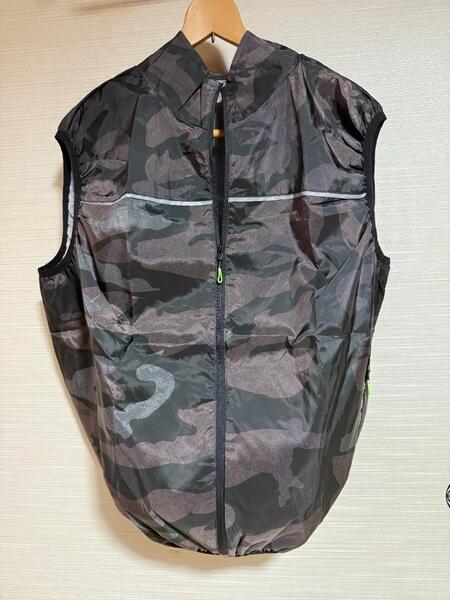 空調作業服 空調服 空調ベスト 迷彩 2XL 新品未使用 ファンは付きません。袖なし