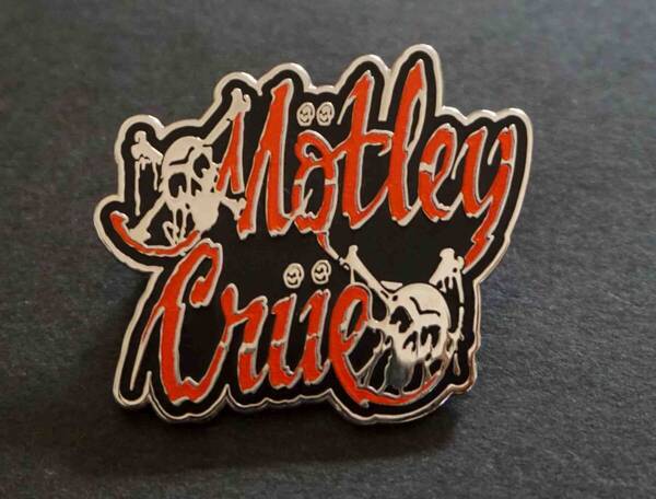 《DX髑髏MC赤黒銀》■新品『モトリークルーmotley crue』 ■ ミュージック 音楽 楽器 仲間 ■アメリカ バンド■金属 ピンバッジ バッチ