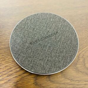 【新品未使用】ワイヤレス充電器 iPhone スマートフォン 非接触