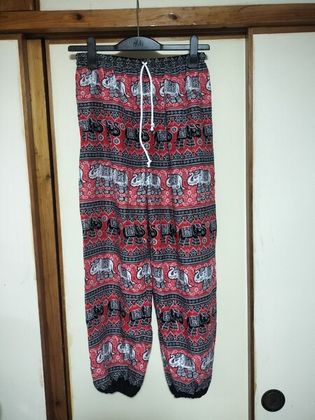 タイパンツ サルエルパンツ アジアンエスニック 象柄 男女兼用 新品未使用品 フリーサイズ レッド