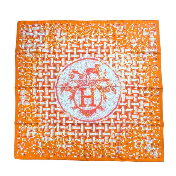 極美品 HERMES エルメス スカーフ カレ90 MOSAIQUE Au モザイク24 シルク オレンジ 箱付き