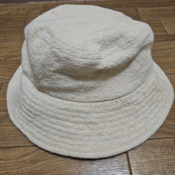 タオル地ベージュバケットハット