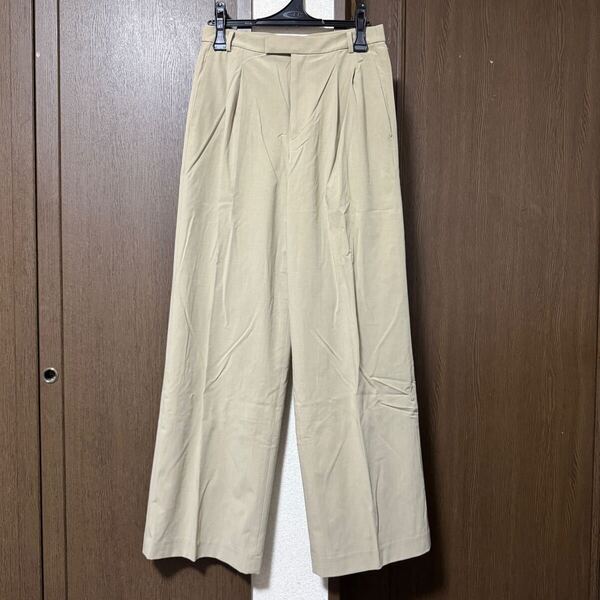 UNIQLO:C ユニクロシー タックワイドストレートパンツ 32 BEIGE Sサイズ