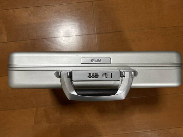 ♪ ゼロハリバートン アタッシュケース