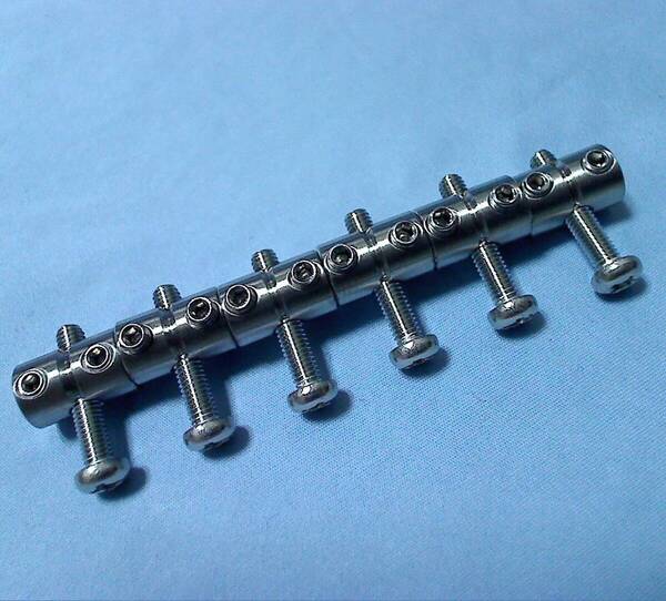 チタン製◆ジャガー&ジャズマスター ブリッジサドル 11mmピッチ◆Titanium Jaguar Jazzmaster Bridge Saddles