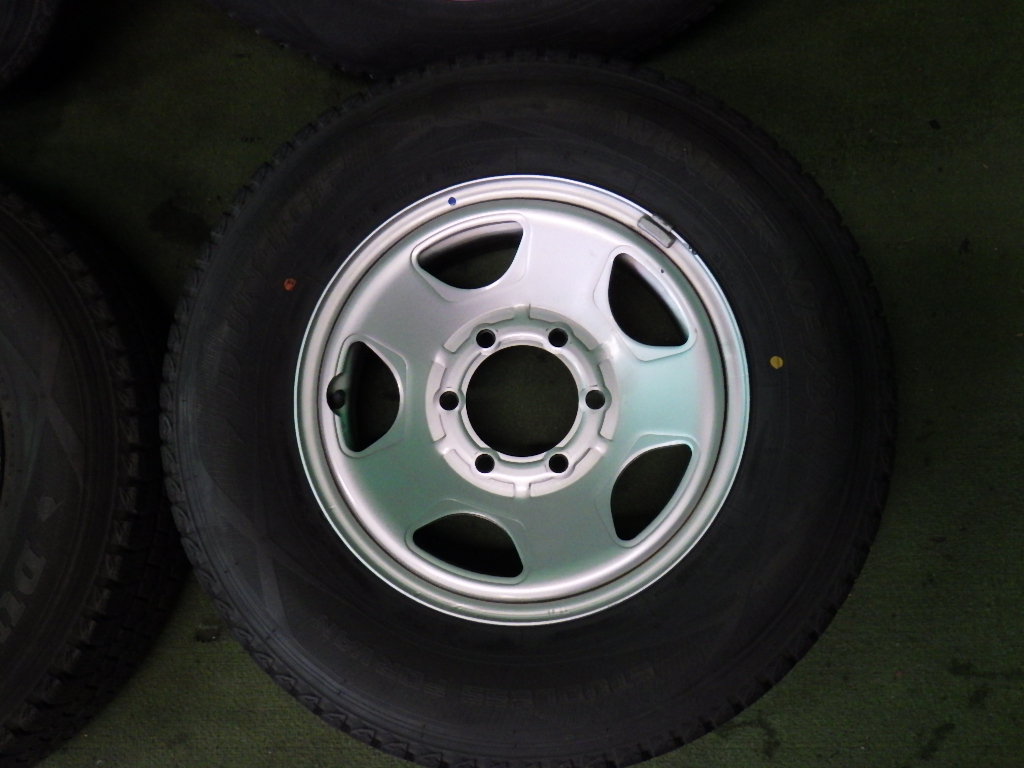 スタッドレス PCD139.7 2023年製 195/80R15 ハイエース 2023年製 新車外し品】トヨタ 200 ハイエース 純正 15in 6J +35