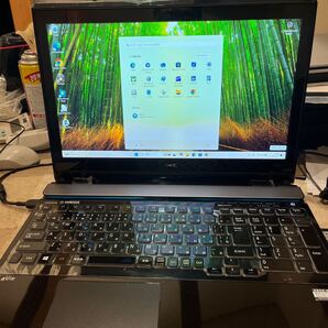 NS750AAB/Core-i7/8GB/ BD/wifi/Windows 11HOME(24H2)/タッチパネル/フル HD