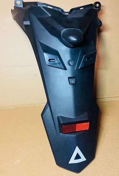 【美品】ヤマハ シグナス グリファス リアフェンダー(検 6型 SEJ4J yamaha フェンダー CYGNUS GRYPHUS