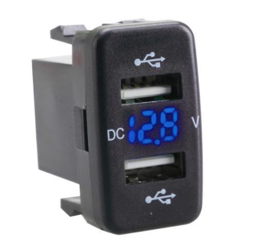 【新品】トヨタBタイプ ダイハツ USBポート ブルーLED 急速充電 電圧表示付 デュアルUSB(動作確認済み)