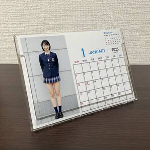 制服コレクション 卓上カレンダー 2025年