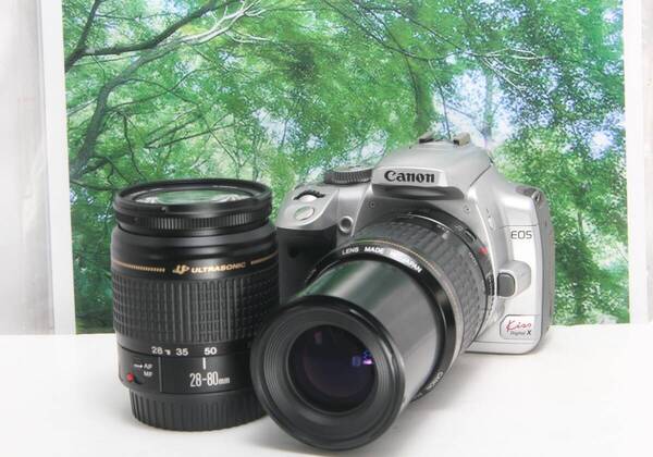 ☆Canon kissX ダブルレンズ☆スマホ転送OK&初心者向け軽いカメラ♪付属品多数☆