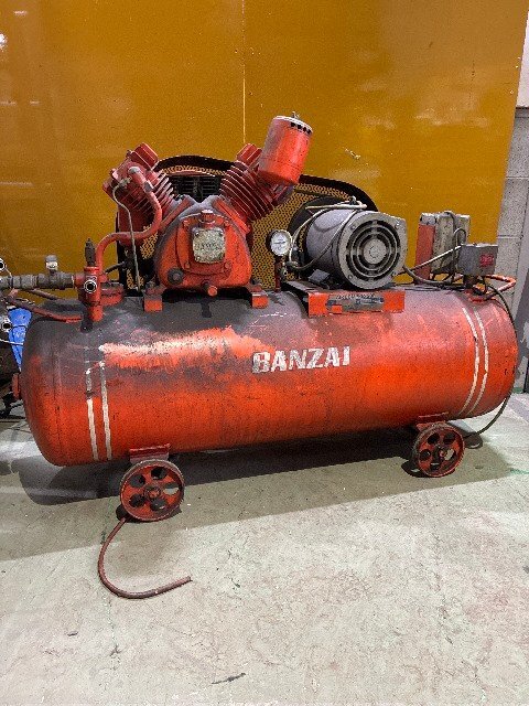 富士コンプレッサー 3馬力 エアーコンプレッサー 200V W-33