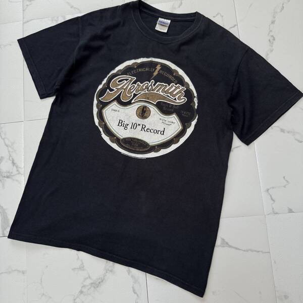GILDAN ギルダン AEROSMITH エアロスミス Big 10 Inch Recod バンドTシャツ バンT ロック ロックT ブラック M 古着 VINTAGE 希少 レア