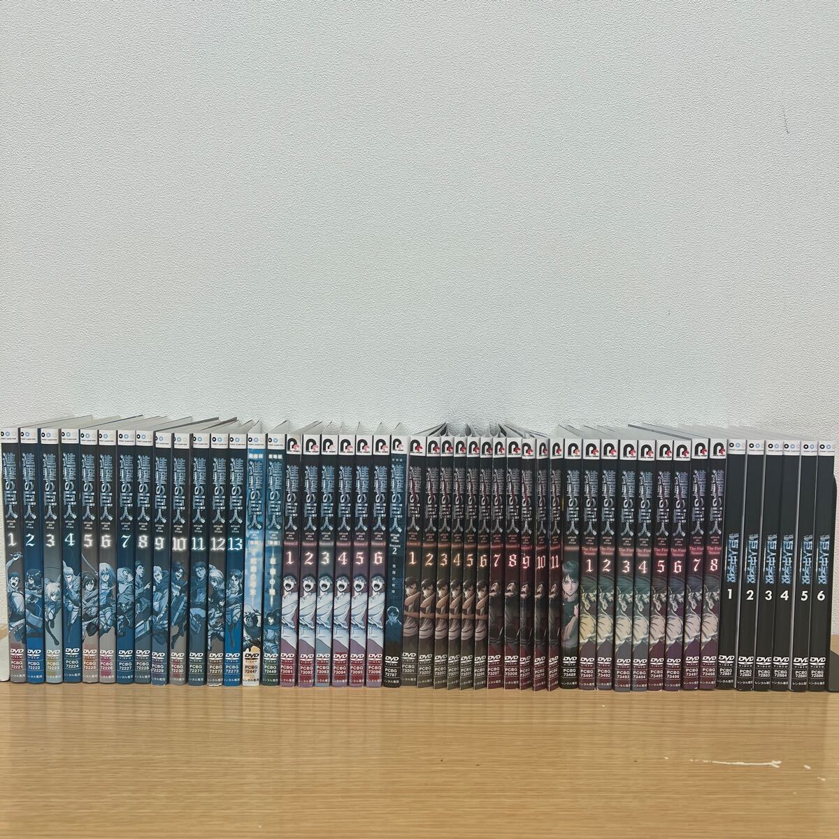 dショッピング |[新品]進撃の巨人 (1-34巻 全巻) +オリジナル