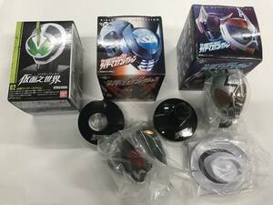 43 仮面ライダーマスコレ　仮面之世界　マスカーワールド　3種　ネクロム　ギルスクラッシャー開口発光　スカル