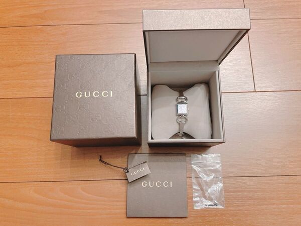 正規品 GUCCI グッチ 腕時計 トルナブォーニ クォーツ シルバー 3Pダイヤ ピンク シェル