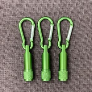 カラビナ 付き LEDライト キーホルダー ★ グリーン ★お得 3本セット