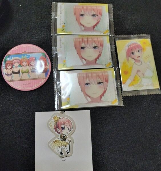 五等分の花嫁 中野一花 ウエハース カード 缶バッジ