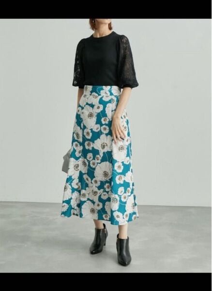 7【38】ロペピクニック 花柄 ロング フレアスカート 上品