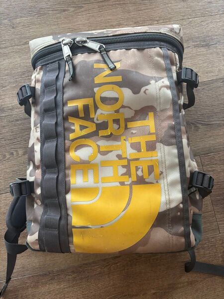 THE NORTH FACE ヒューズボックス リュック カモフラ 21L キッズ