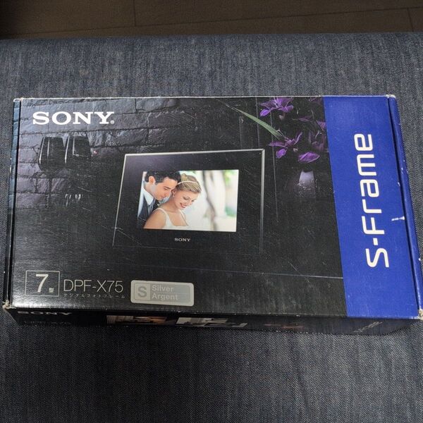 未使用 SONY デジタルフォトフレーム DPF-X75 シルバー