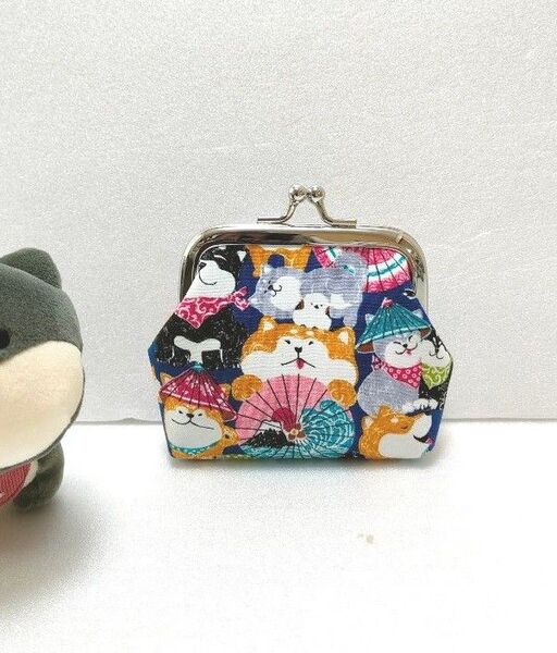 『ばんがさだワン!!』の芝犬のがま口《紺色》